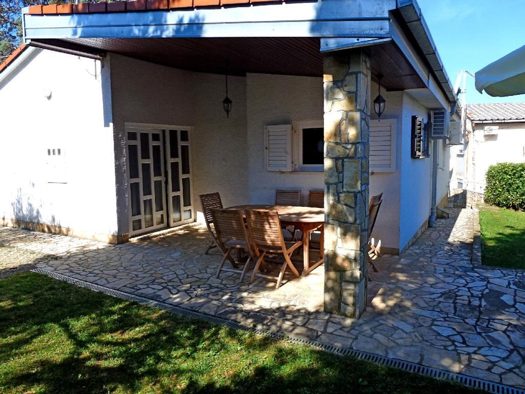 Apartman Mladen *